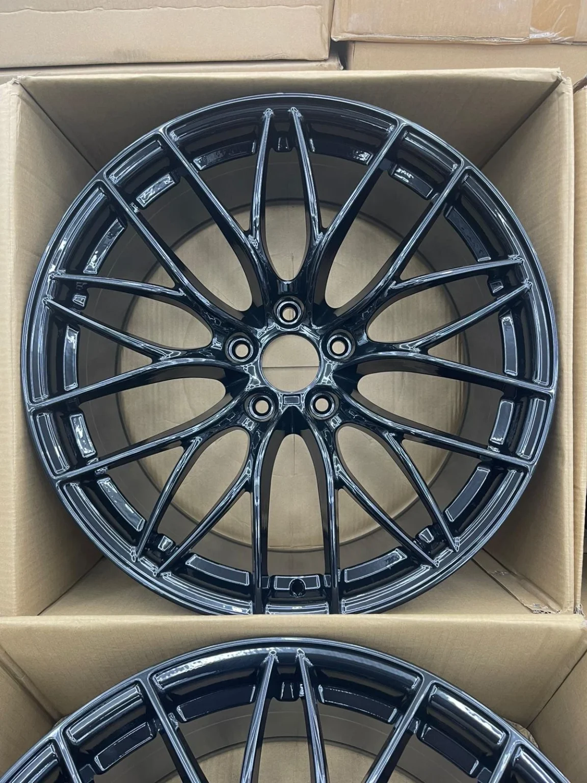 Set of four 20-inch 405M-style alloy wheels in gloss black for BMW F Series