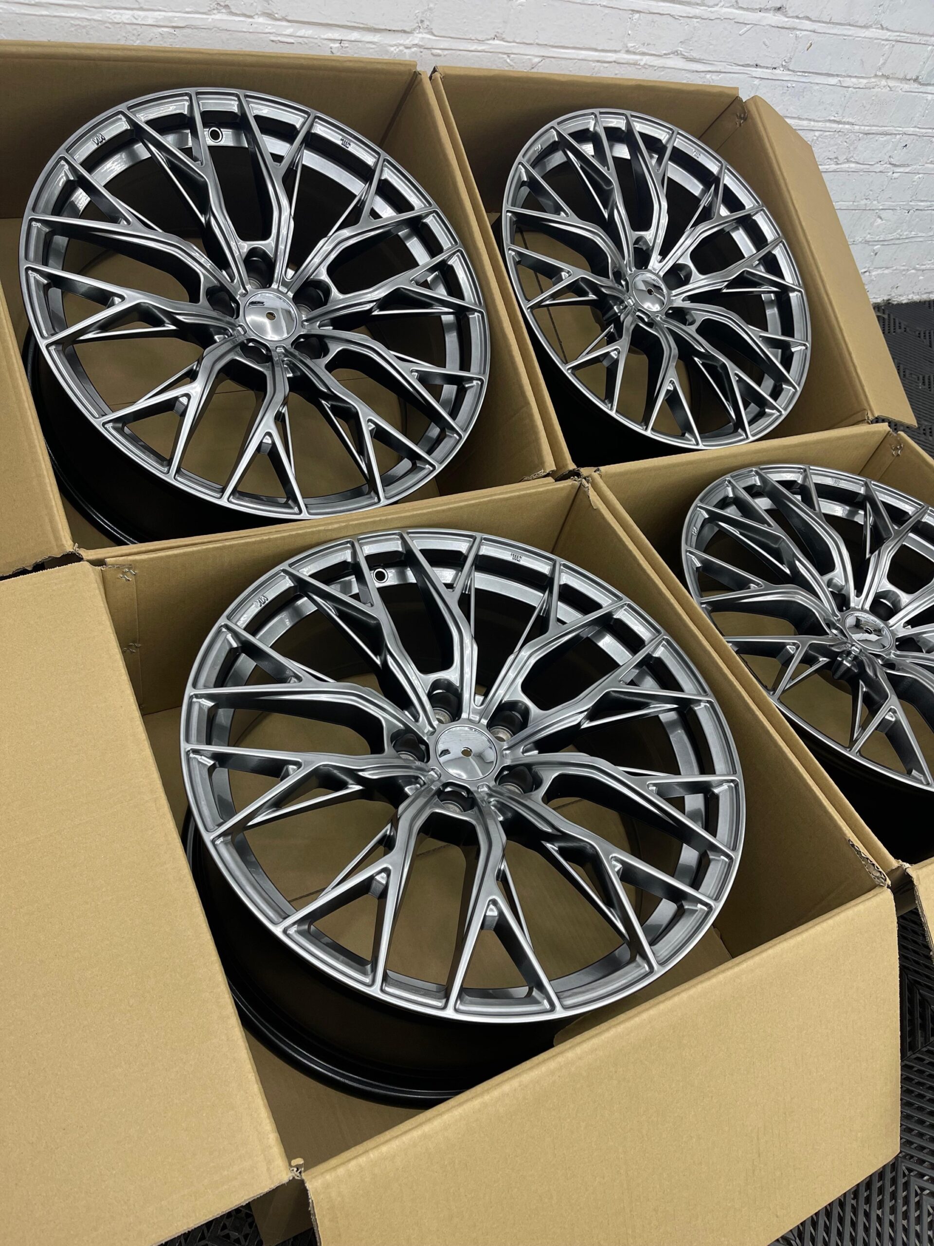 4├ù 19" Vossen Style Alloys ÔÇö Hyper Black ÔÇö Fits Audi & VW - Image 3