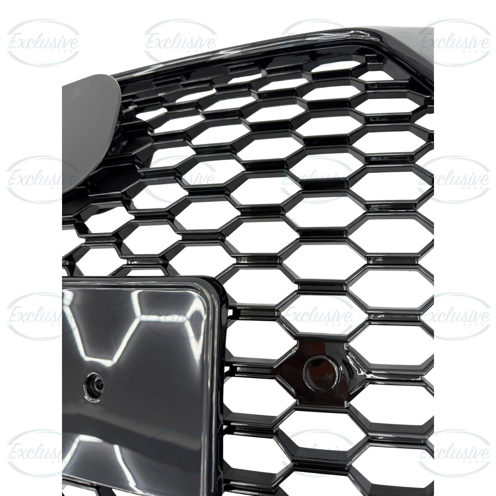 Audi Q3/SQ3 8U (2015-2018) ÔÇö Gloss Black Honeycomb Mesh Grille - Image 4
